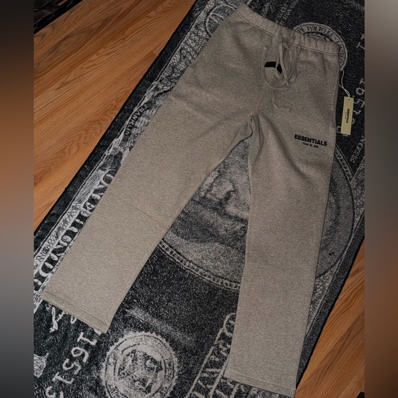 Dark Oatmeal Essential Sweats